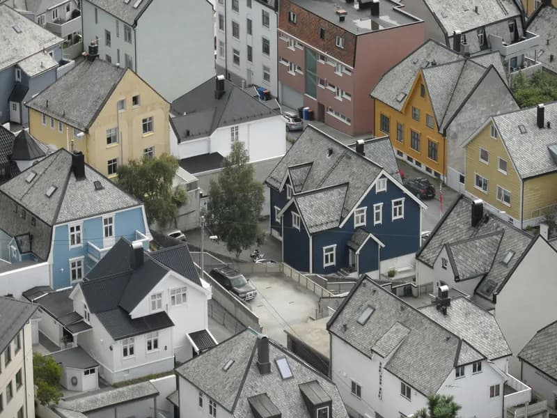 Eneboliger i et boligfelt